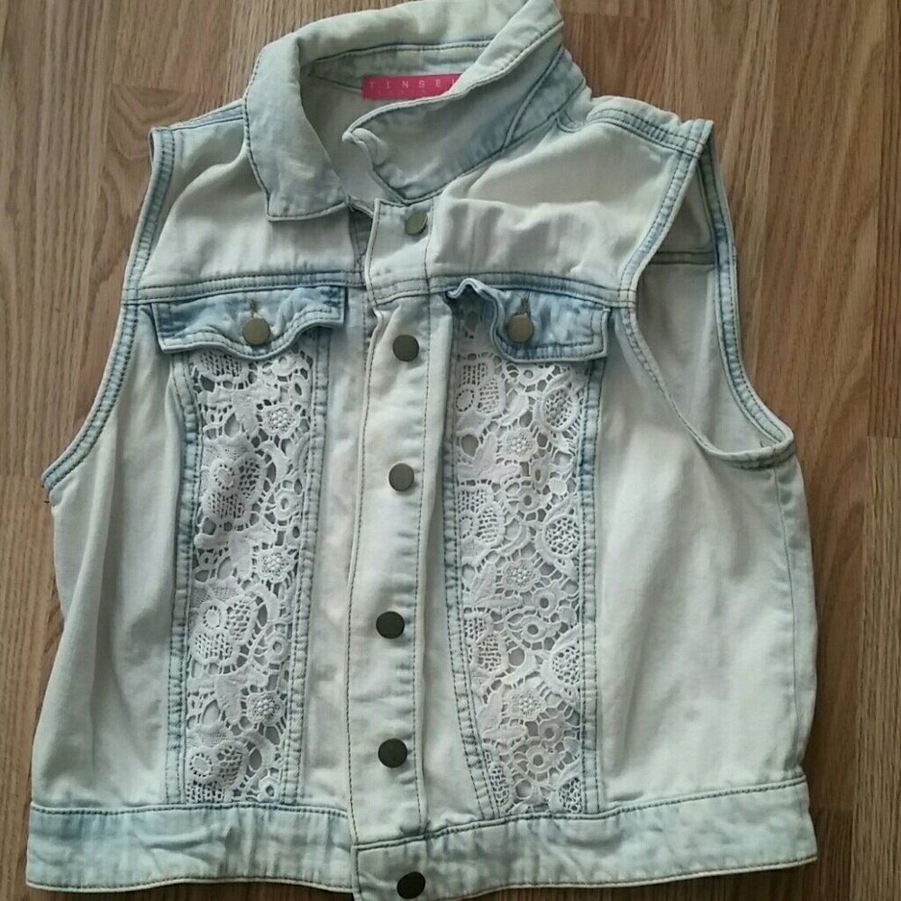 No sleeve denim jacket